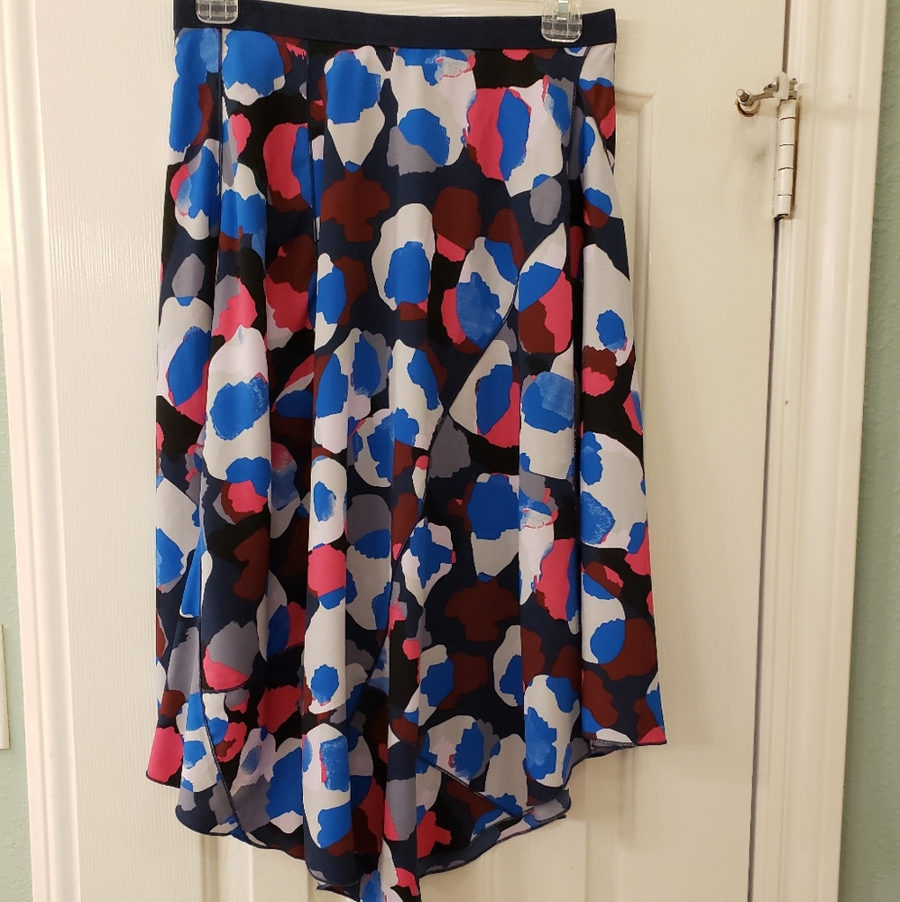 Flowy knee length Skirt